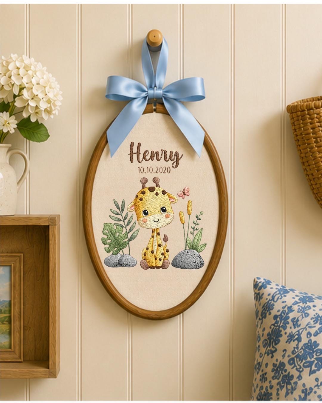 Personalized Giraffe Embroidery Hoop, Custom Baby Name Ornament, Nursery Wall Decor, Birth Date Keepsake, Baby Shower Gift