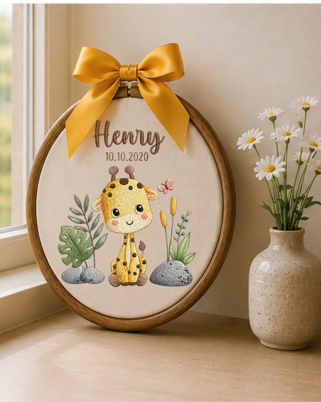 Personalized Giraffe Embroidery Hoop, Custom Baby Name Ornament, Nursery Wall Decor, Birth Date Keepsake, Baby Shower Gift
