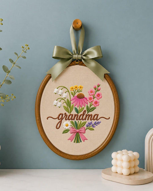 Personalized Grandma Ornament, Floral Embroidered Christmas Ornament, Custom Grandmother Gift, Handmade Embroidery Hoop, Mother's Day Gift