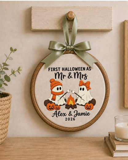 Personalized Halloween Embroidered Ornament, First Halloween Mr and Mrs Gift, Custom Couple Names, Ghost Newlywed Keepsake
