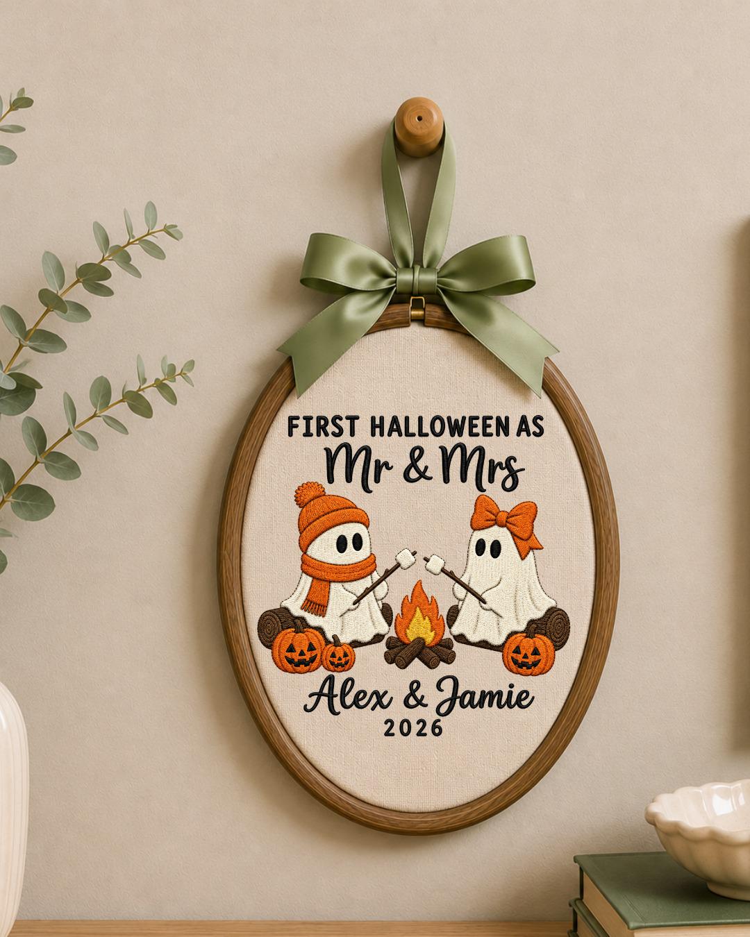 Personalized Halloween Embroidered Ornament, First Halloween Mr and Mrs Gift, Custom Couple Names, Ghost Newlywed Keepsake