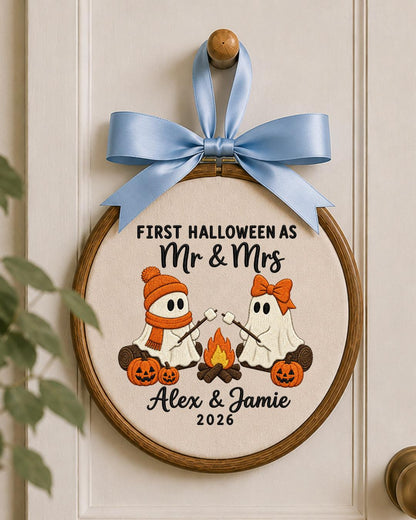 Personalized Halloween Embroidered Ornament, First Halloween Mr and Mrs Gift, Custom Couple Names, Ghost Newlywed Keepsake