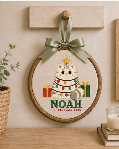 Personalized Christmas Cat Embroidered Ornament, Custom Pet Name Hoop, Christmas 2026 Keepsake, Cat Lover Gift, Holiday Home Decor