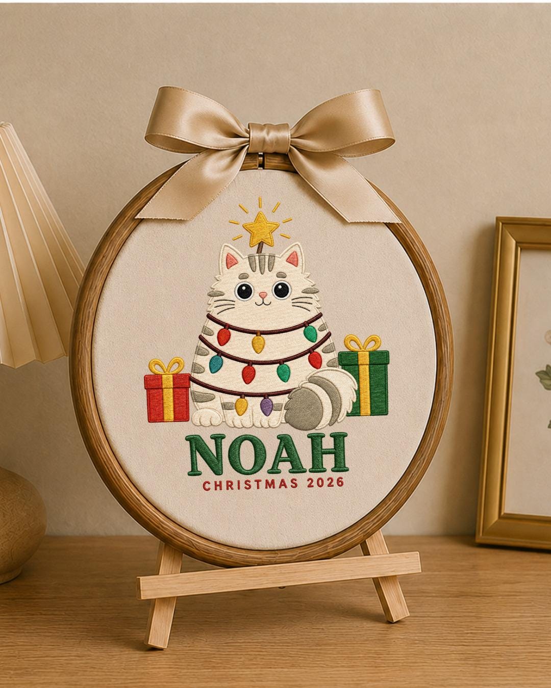 Personalized Christmas Cat Embroidered Ornament, Custom Pet Name Hoop, Christmas 2026 Keepsake, Cat Lover Gift, Holiday Home Decor