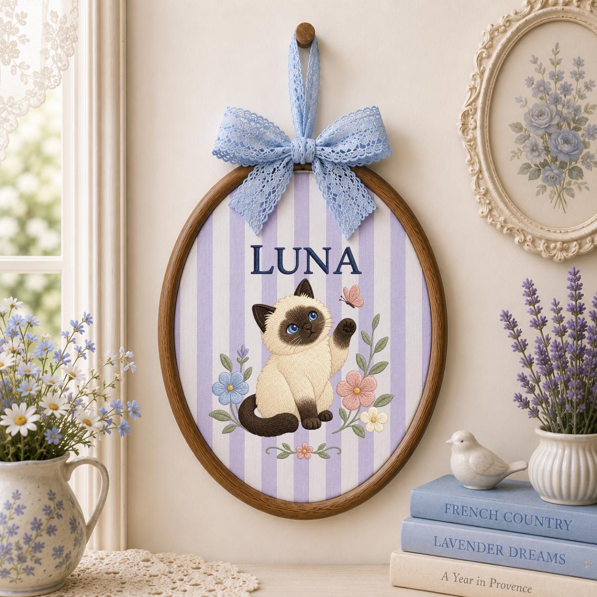 Personalized Cat Embroidery Ornament, Luna Siamese Cat Oval Hoop Wall Hanging, Floral Nursery Decor, Custom Name Gift, Cat Lover Keepsake