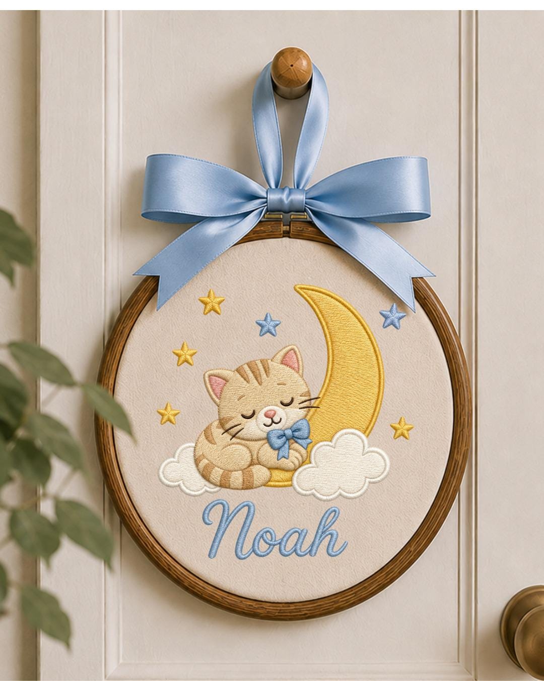 Personalized Sleeping Cat Embroidered Ornament, Custom Baby Name Hoop, Moon and Stars Nursery Decor, Baby Boy Gift, Newborn Keepsake