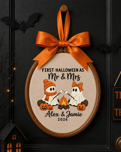Personalized Halloween Embroidered Ornament, First Halloween Mr and Mrs Gift, Custom Couple Names, Ghost Newlywed Keepsake