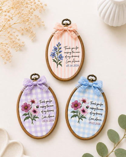 Personalized Mother of Groom Embroidered Ornament, Thank You Wedding Gift, Floral Keepsake Hoop, Wedding Day Gift for Mom