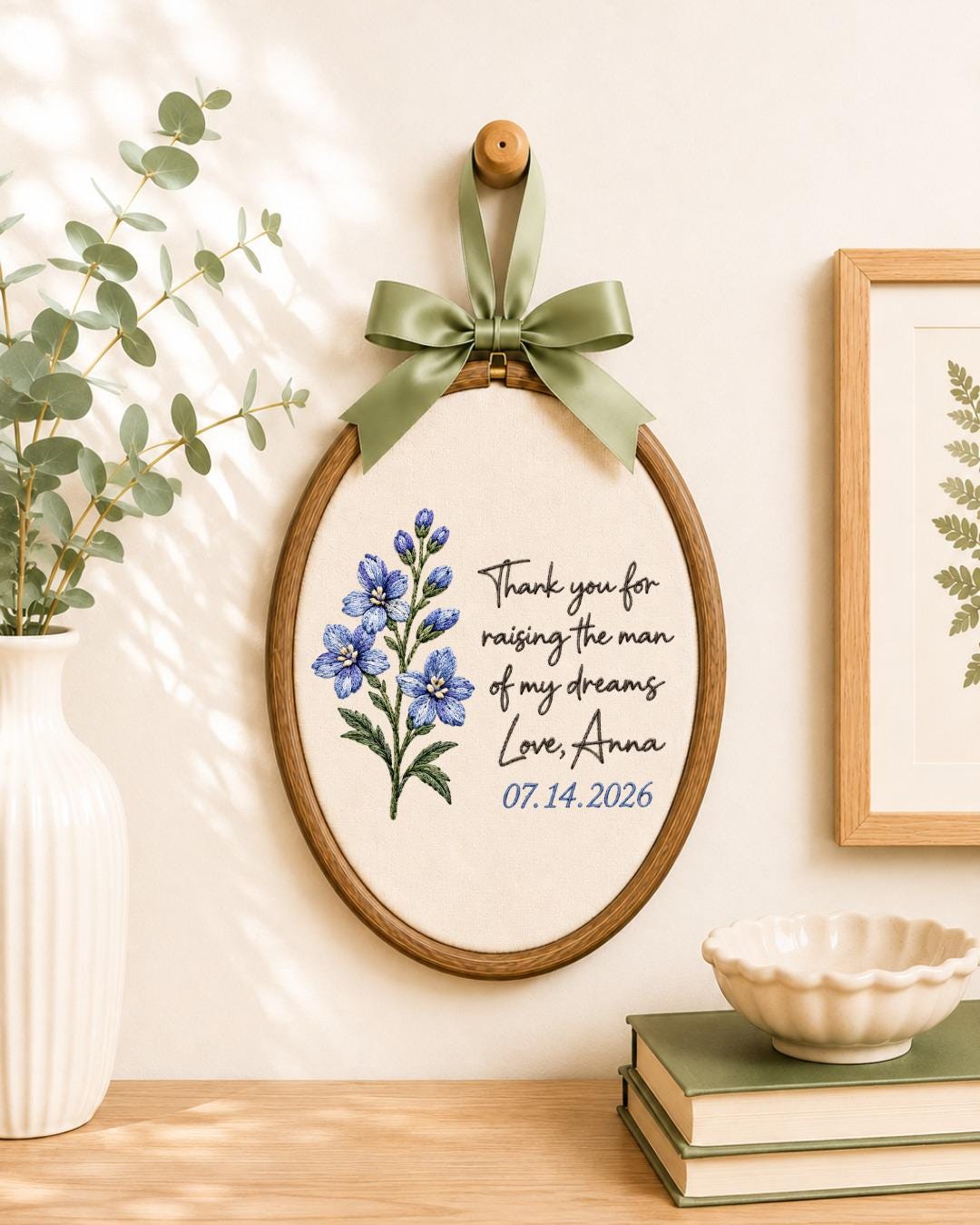 Personalized Mother of Groom Embroidered Ornament, Thank You Wedding Gift, Floral Keepsake Hoop, Wedding Day Gift for Mom
