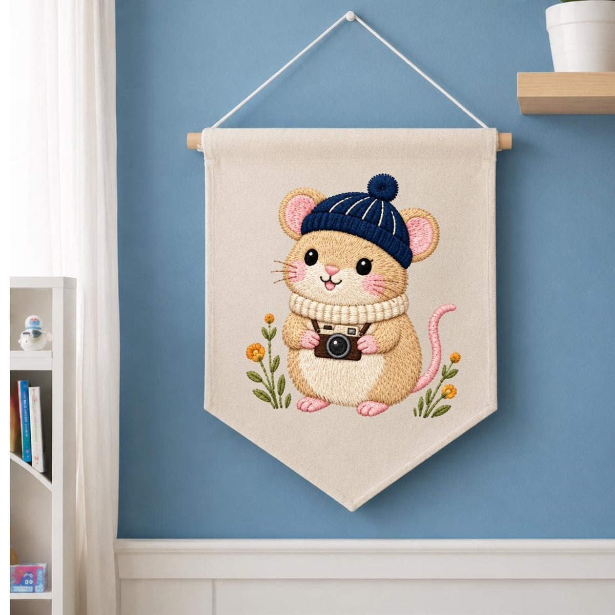 Embroidered Mouse Banner Cute Woodland Animal Wall Hanging Camera Lover Nursery Decor Cozy Winter Home Gift Handmade Keepsake Pennant
